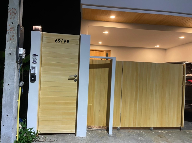 61d85dcb-6a7d-4874-b60e-219eb7c72dca